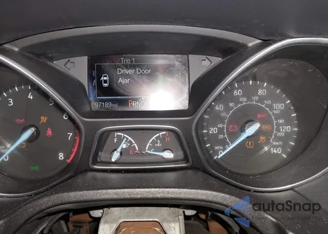 2016 Ford Focus S z USA, uszkodzony, nr VIN 1FADP3E24GL232852